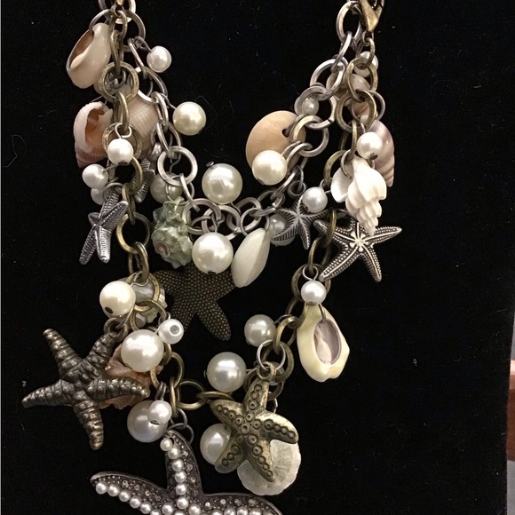 NWOT Stunning and Fun Seas She’ll Necklace - Picture 3 of 4
